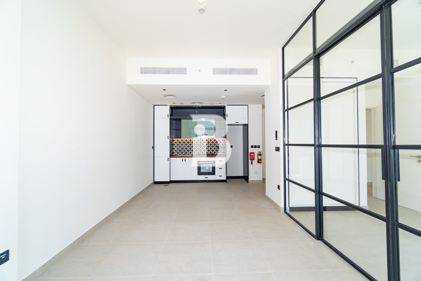 UNFURNISHED } 2BR | MODERN UNIT