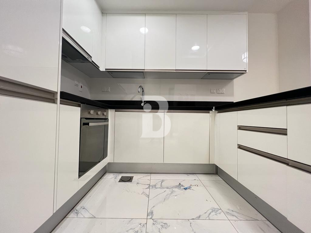 Canal View | Spacious | Great Location