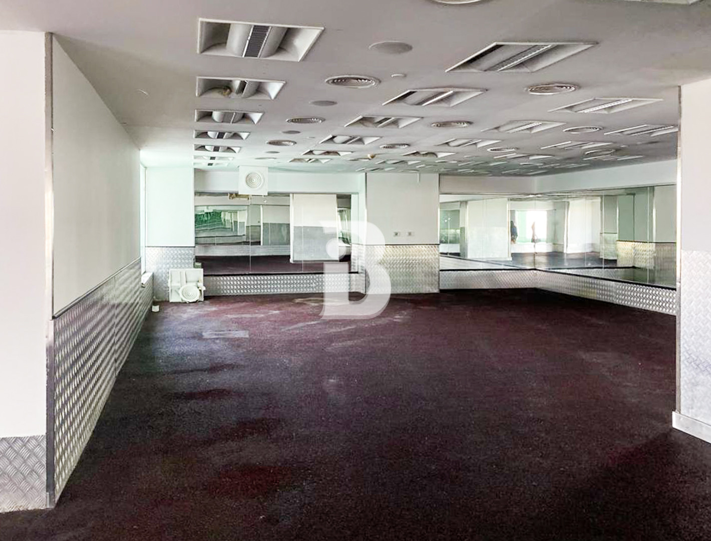 Spacious Retail | Shell and Core | Great Location