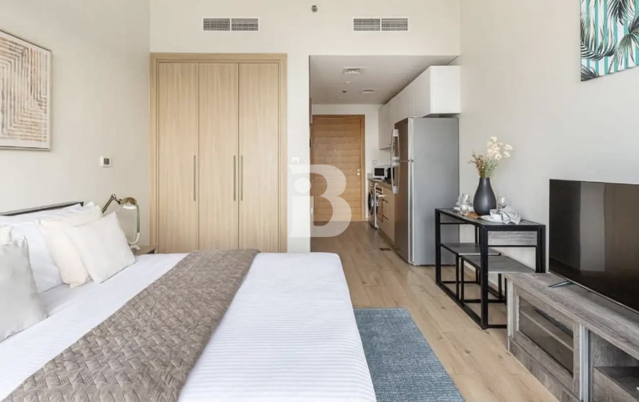 SPACIOUS STUDIO | UNFURNISHED  | GREAT LOCATION