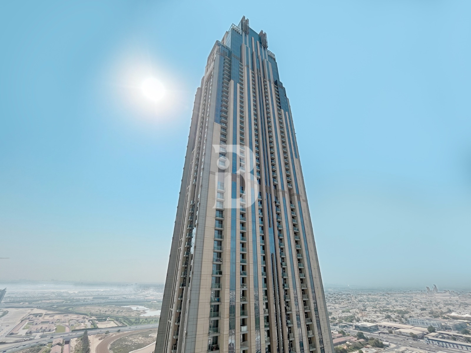 HIGH FLOOR | SPACIOUS | PARTIAL CANAL VIEW