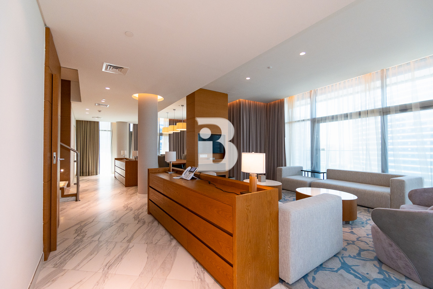 3BR Duplex | Panoramic Creek Views | Spacious Unit