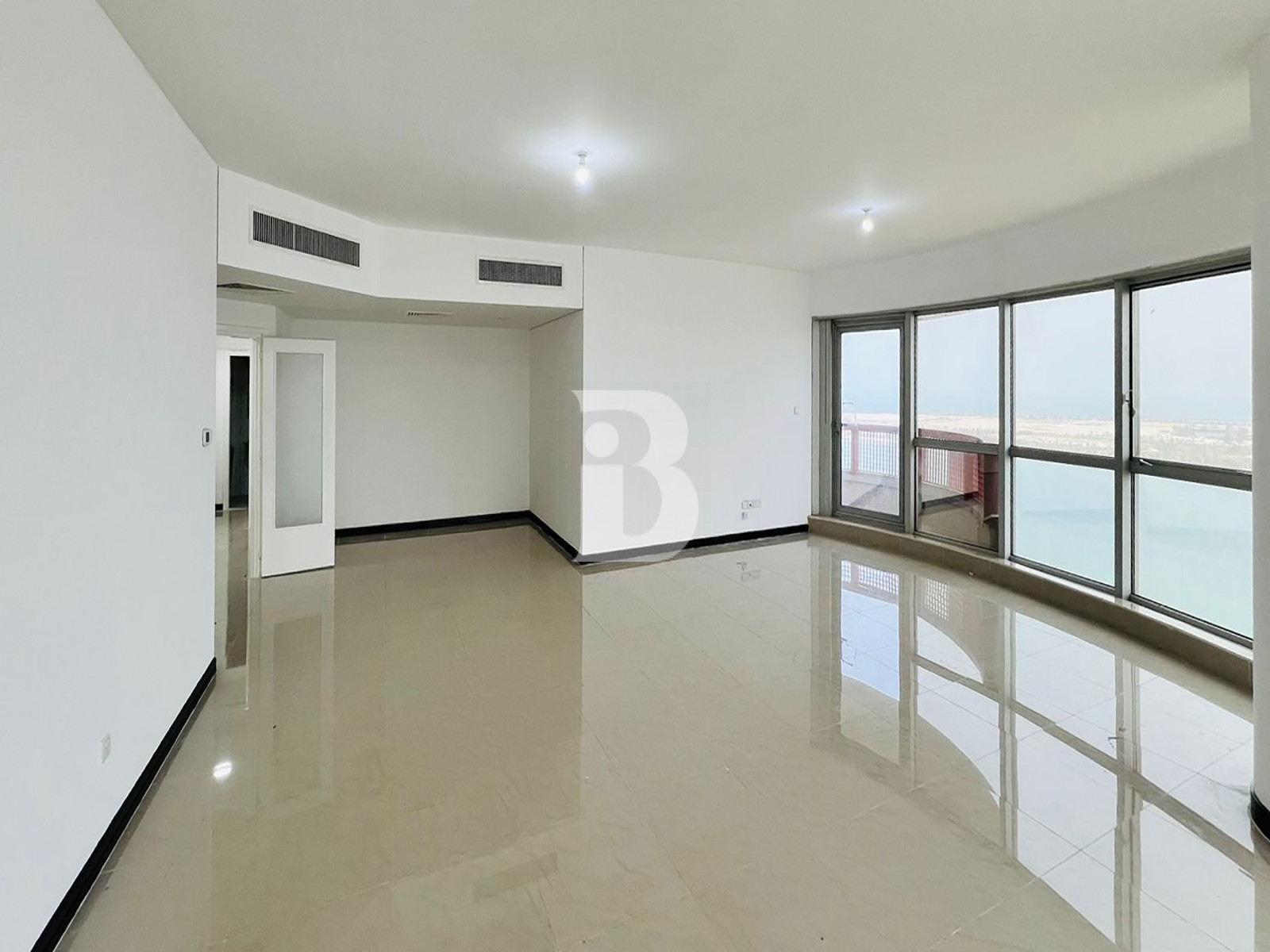 Spacious 4BHK | Huge Balcony | Full Sea View