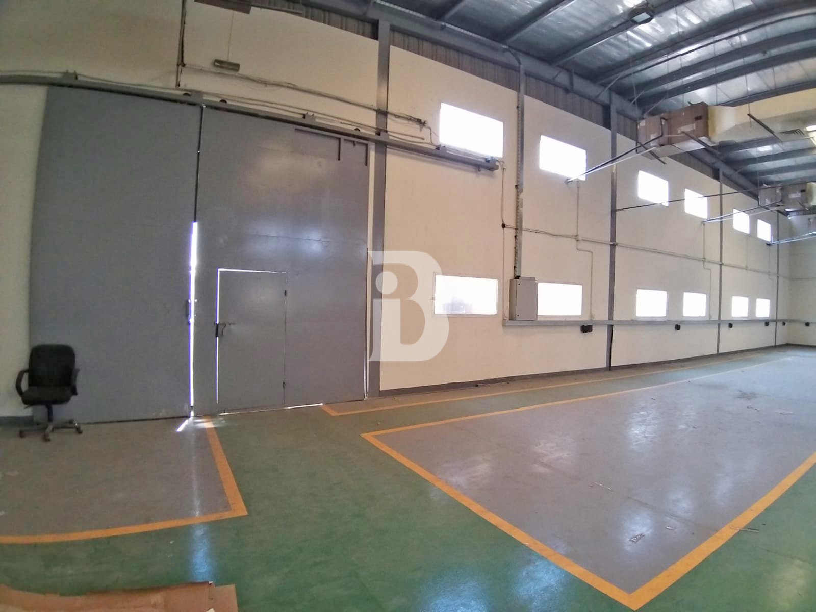 WAREHOUSE |  GARAGE | OPEN YARD | VACANT