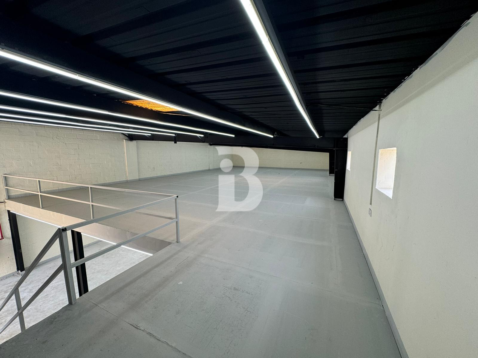 WAREHOUSE | RAS AL KHOR | MEZZANINE | 30KW