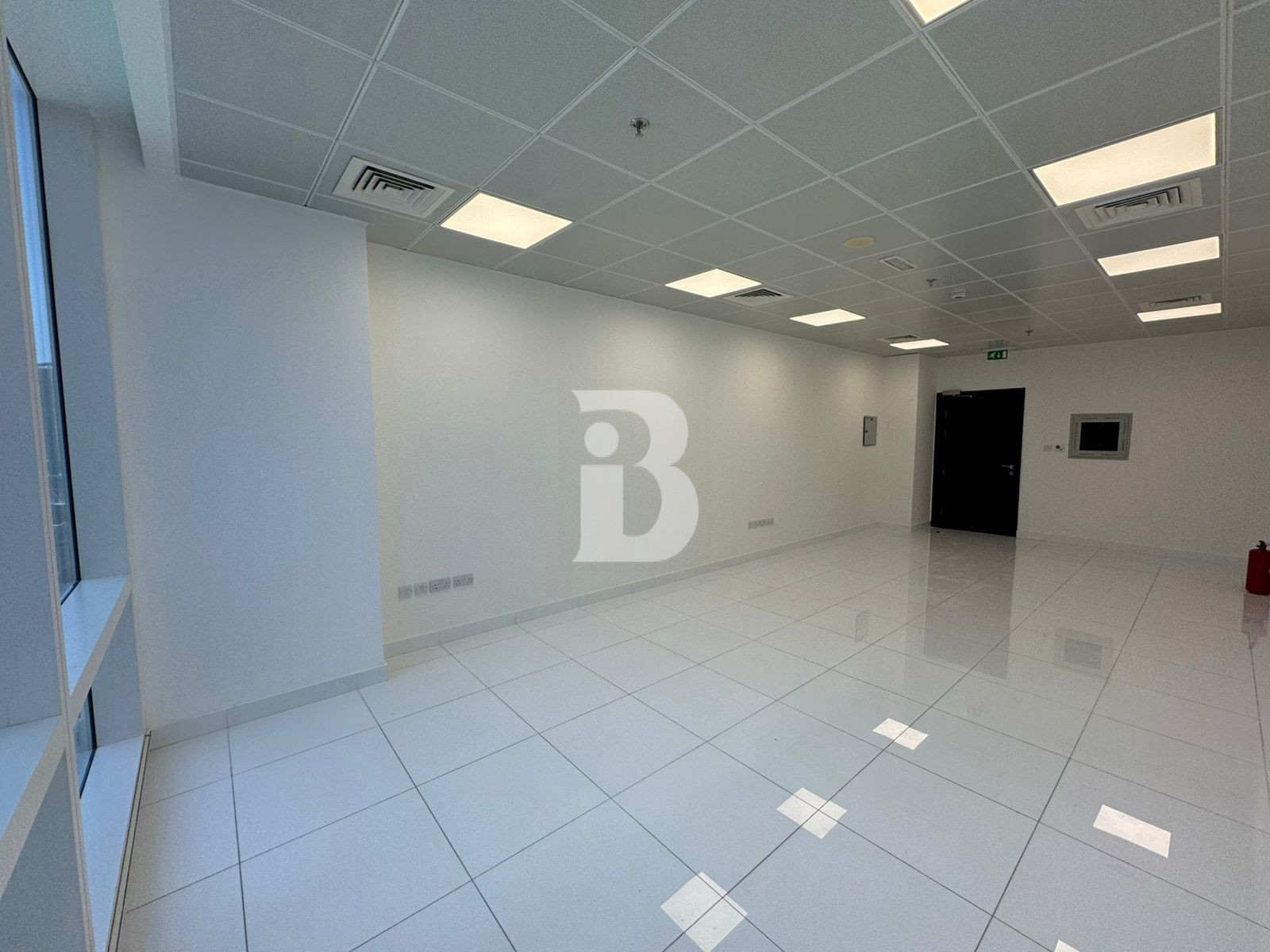 Fully Fitted | Prime location / Investor Deal