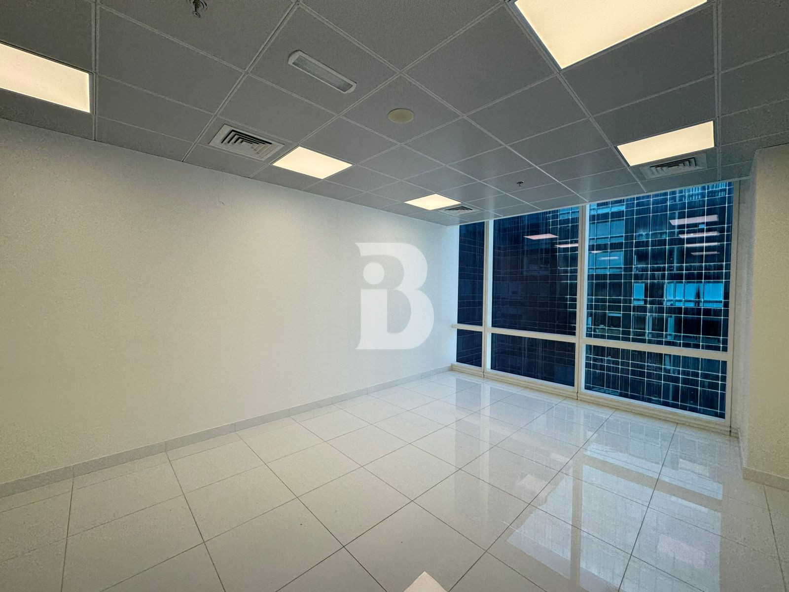 Fully Fitted | Prime location / Investor Deal