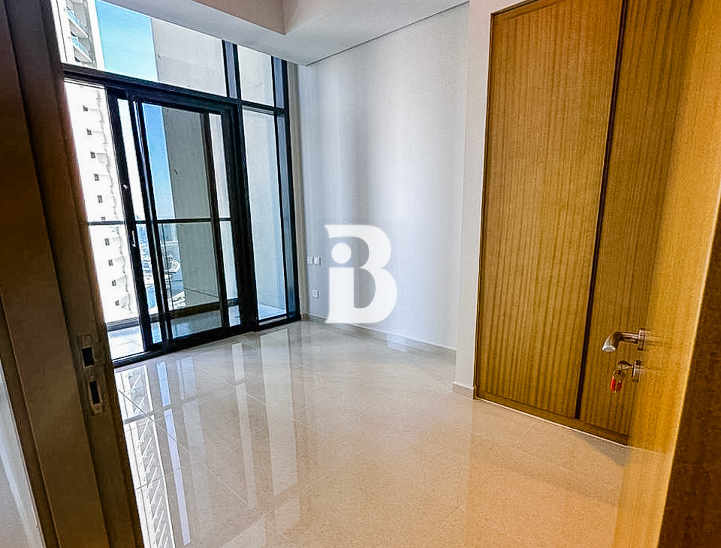 Unfurnished | High Floor | Ready to Move in