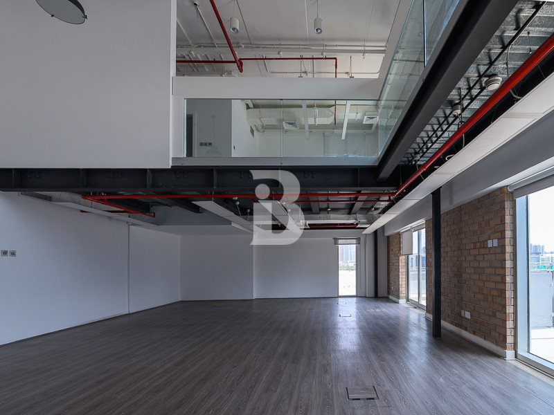 Fitted Duplex Office | Terrace | DDA License