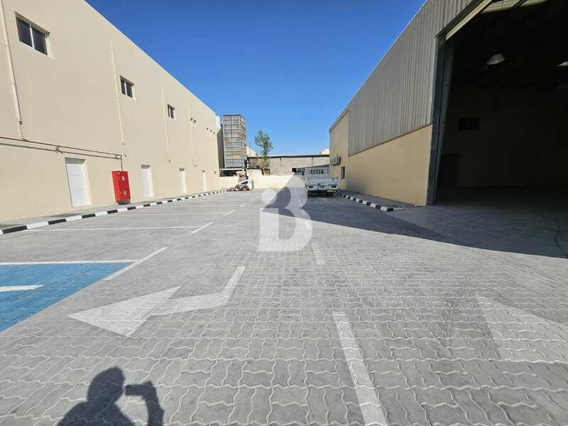 525 SQM | CLOSED WAREHOUSE | PANTRY | OFFICE