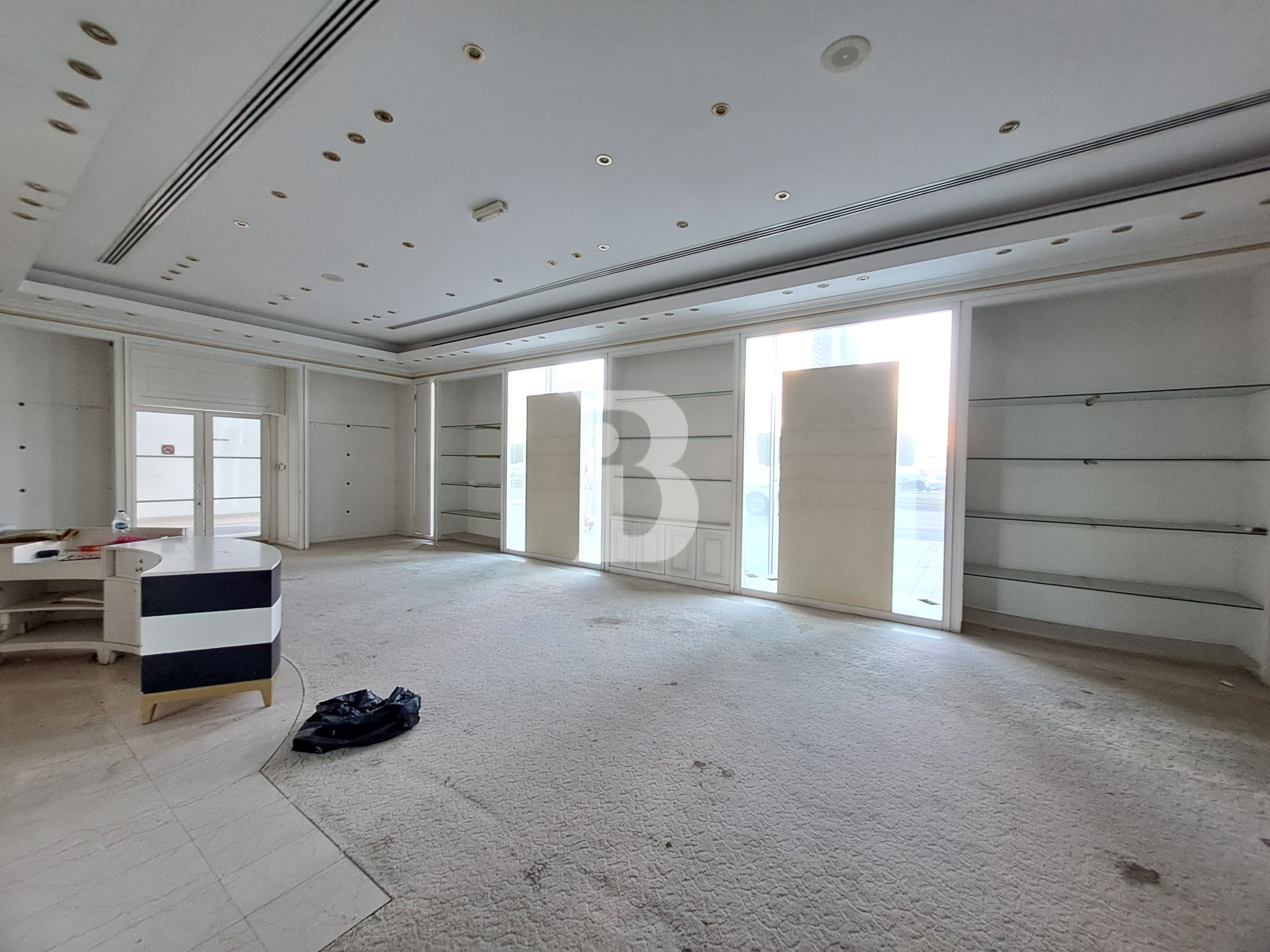 Duplex  Fitted Showroom | Corniche Road