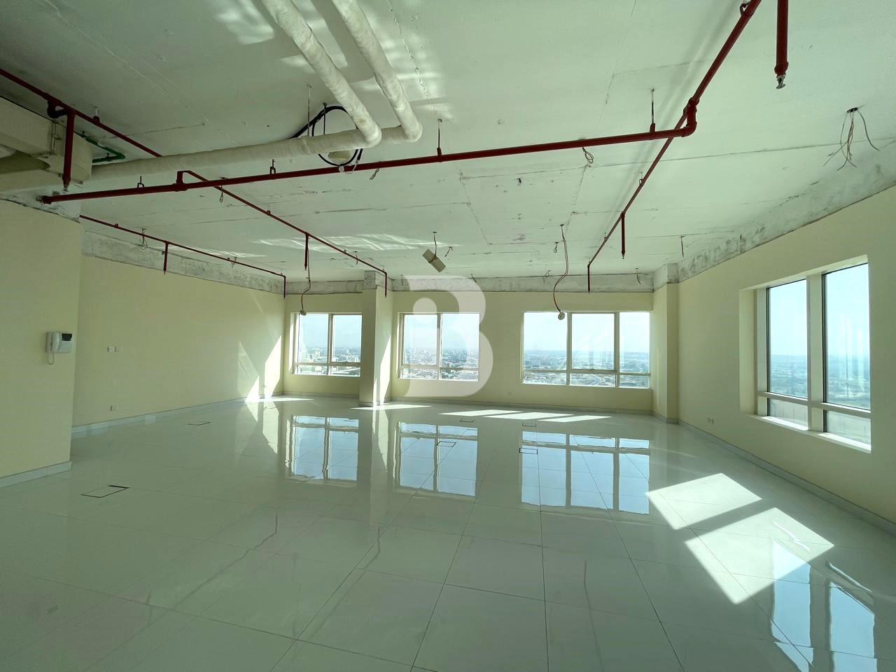 Prime location | Chiller Free | One Month Free