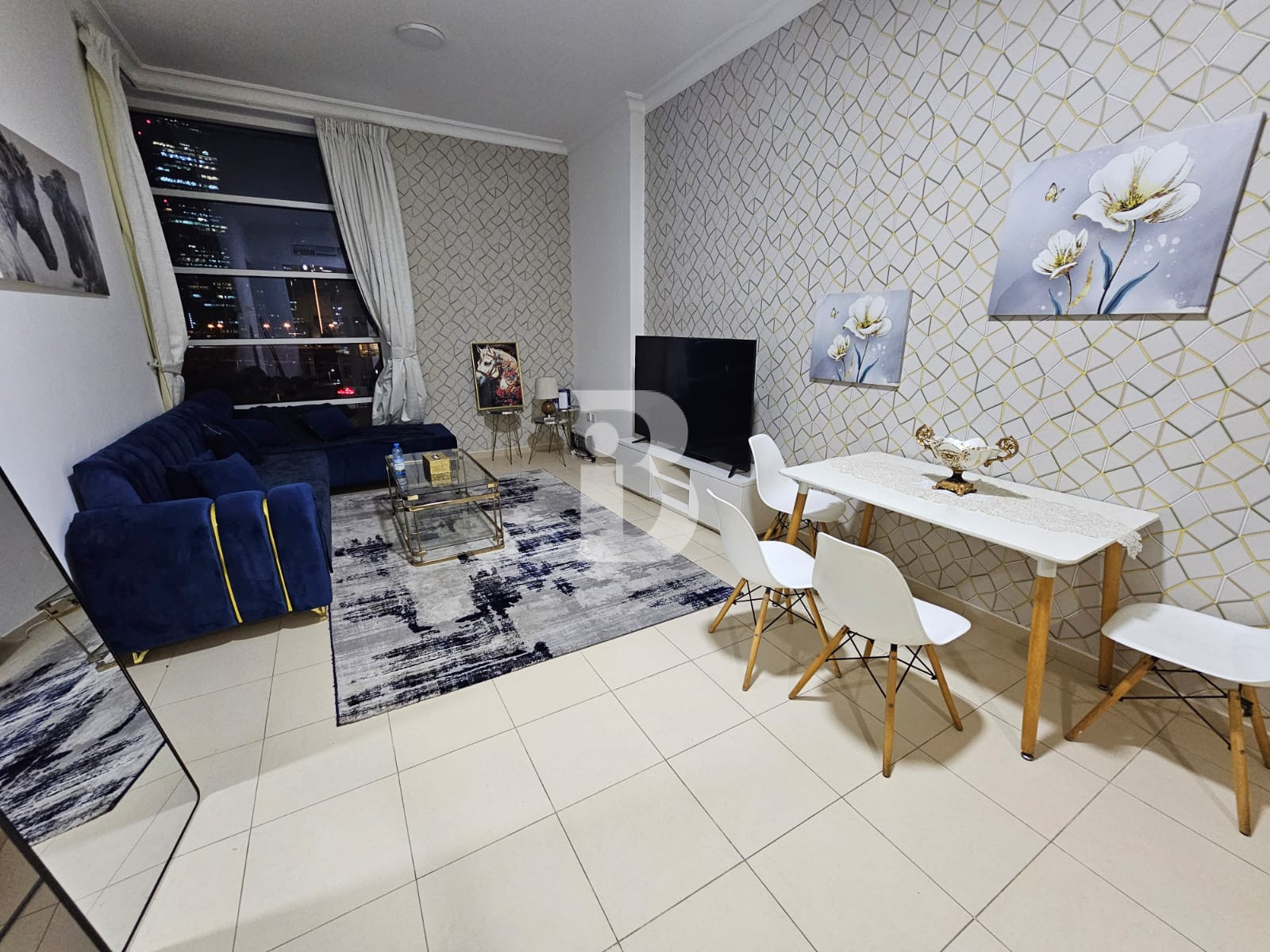 HOT OFFER 1BR | LARGE LAYOUT | CANAL VIEW | VACANT
