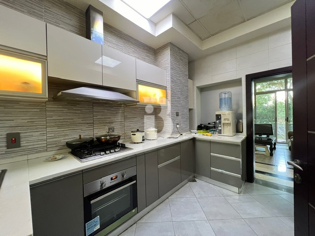 CORNER UNIT | BACKING PARK  | 4BED MAIDS