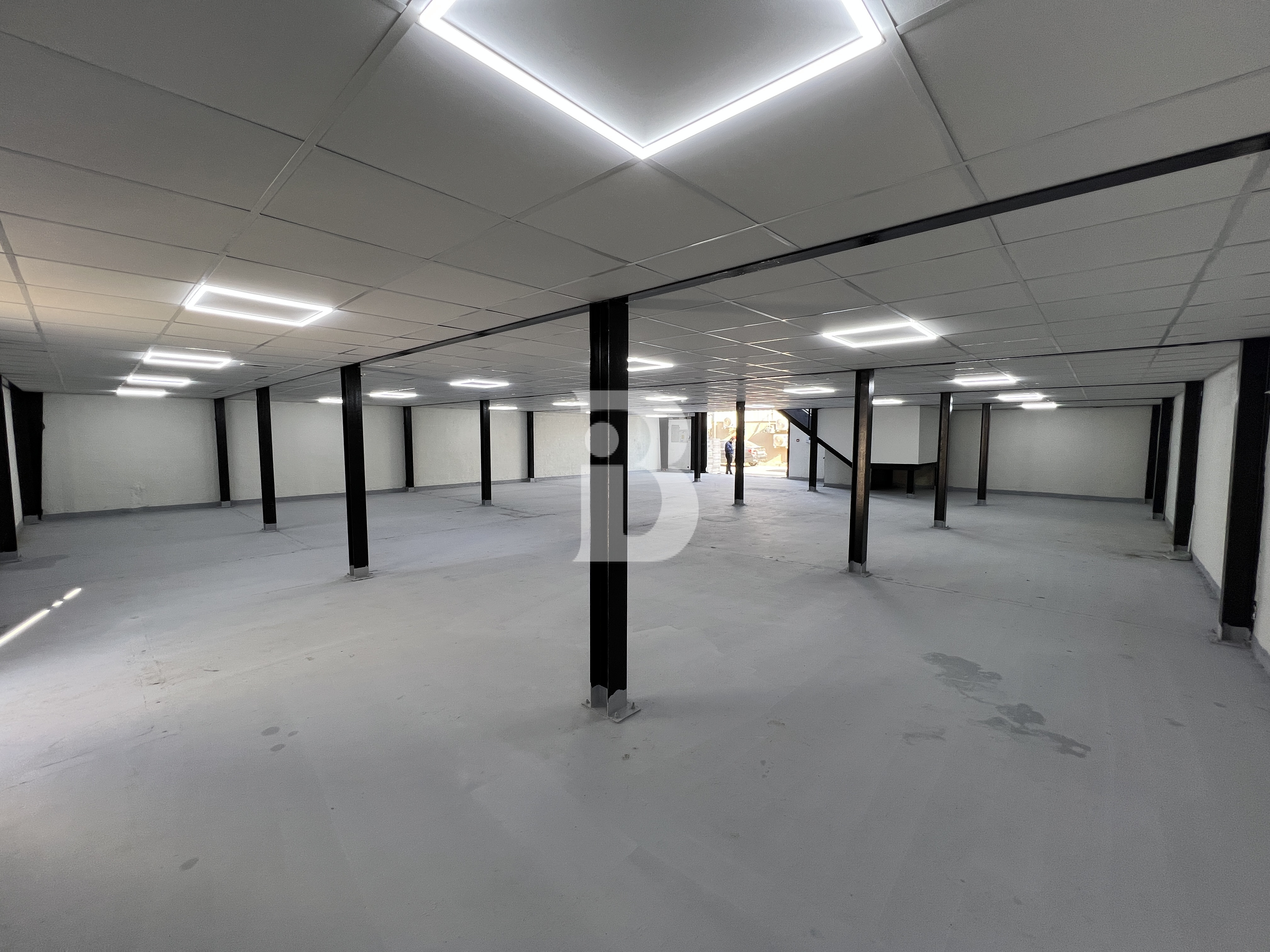WAREHOUSE | RAS AL KHOR | MEZZANINE | 30KW