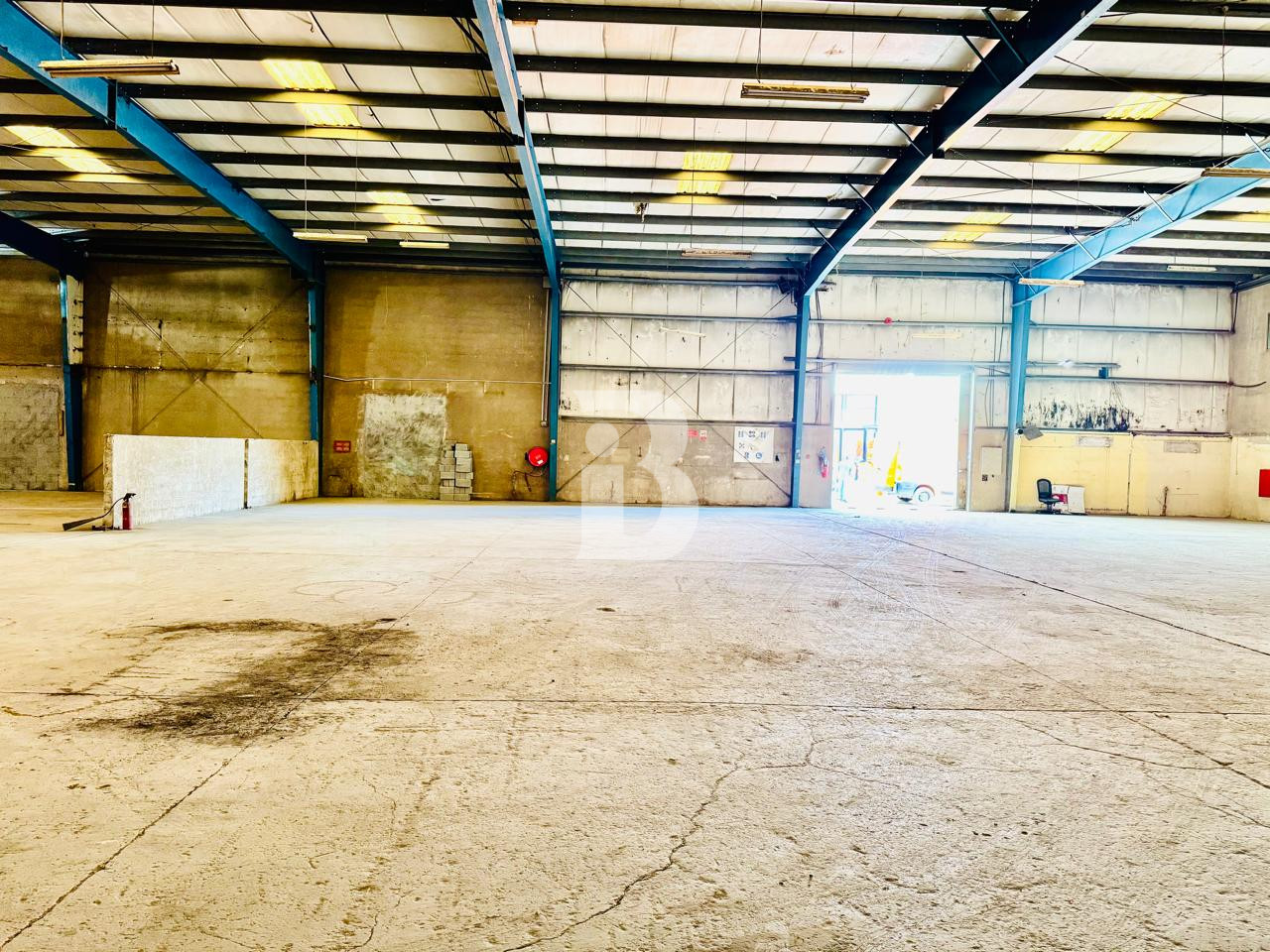 WAREHOUSE | HIGH POWER | PERFECT FOR MANUFACTURING