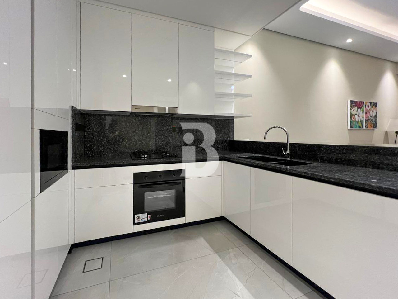 BRAND NEW | READY TO MOVE | SPACIOUS UNIT