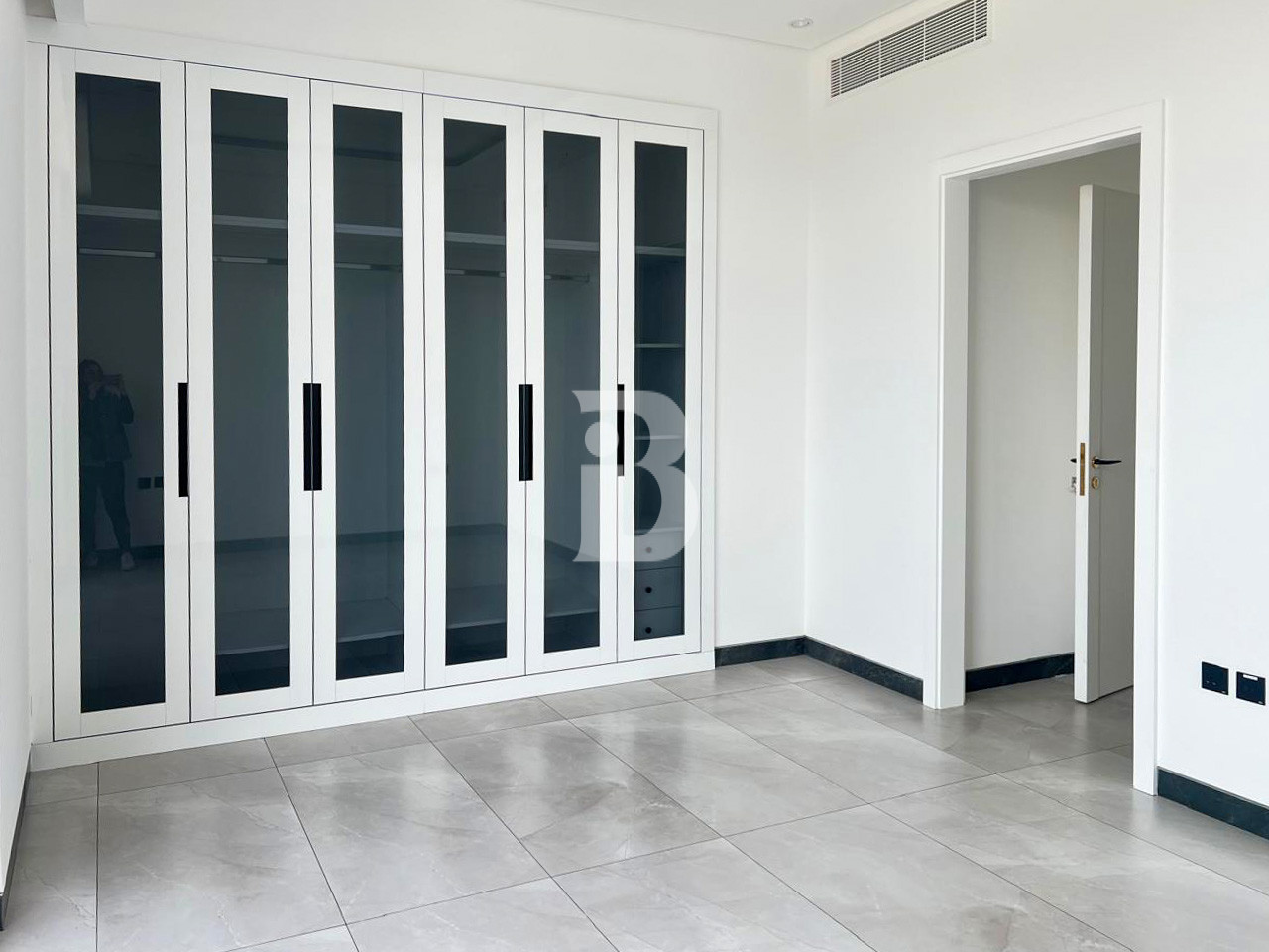 BRAND NEW | READY TO MOVE | SPACIOUS UNIT