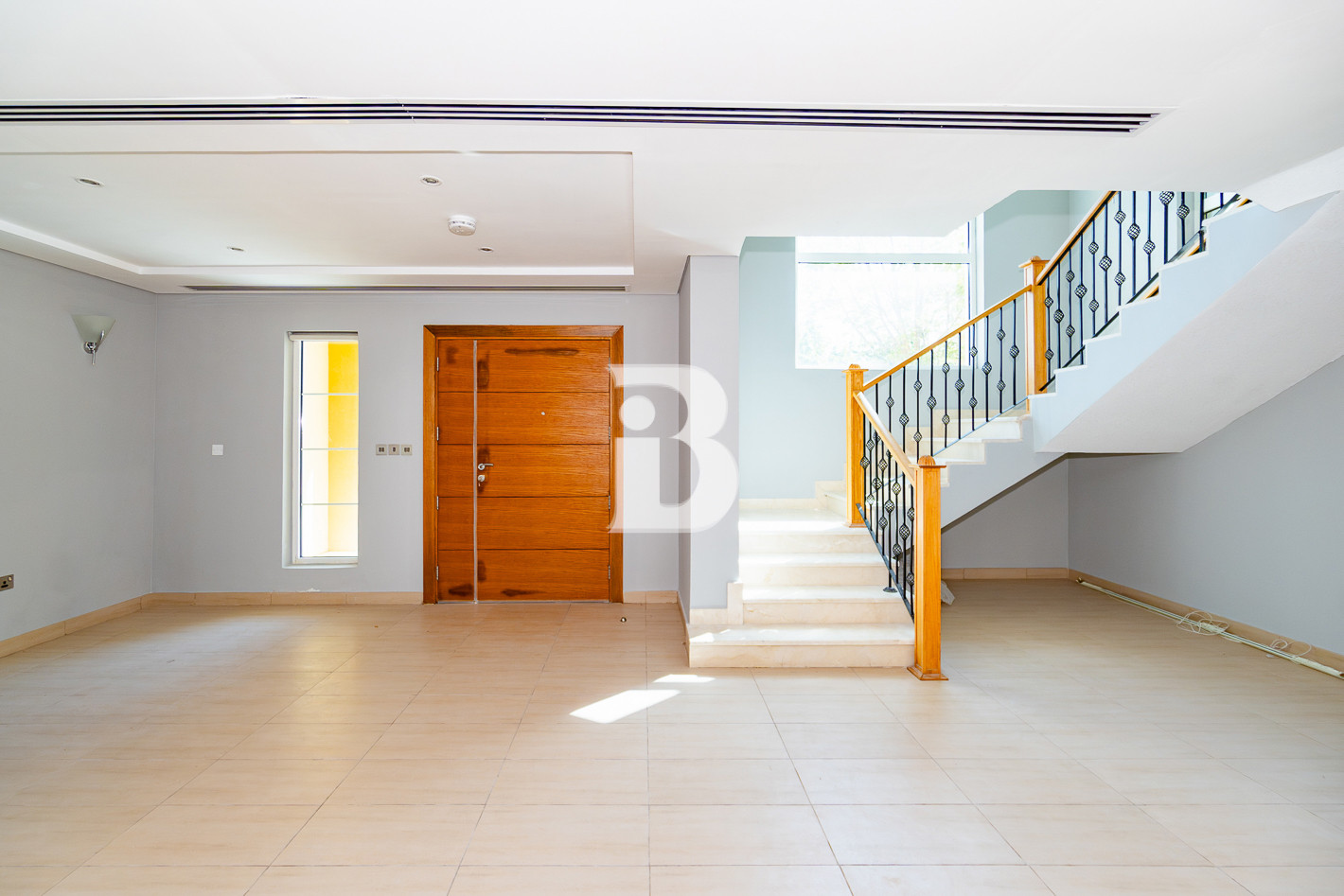 4 BR Single row | Vastu | Corner