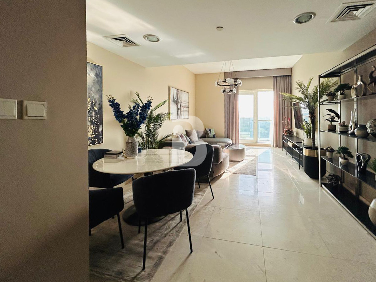 ONE BEDROOM | FULLY FURNISHED | IMPECCABLE