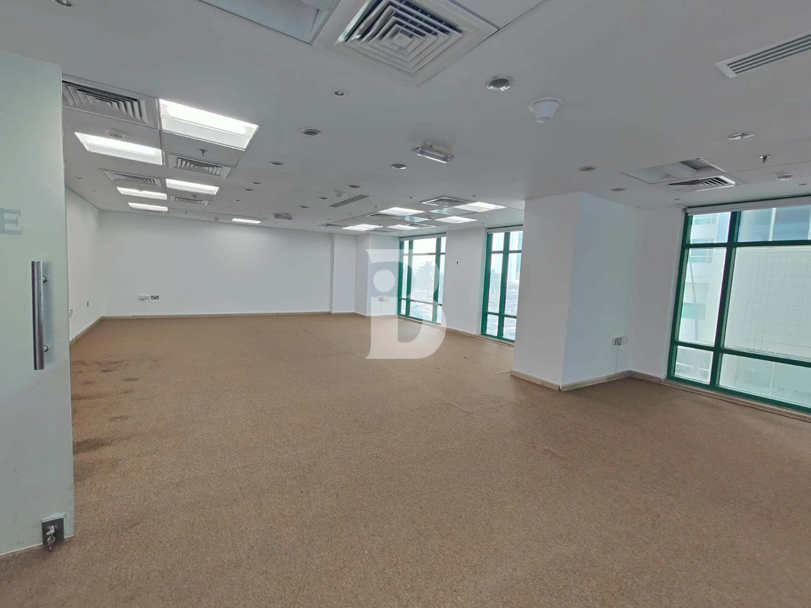 Corniche Road | Ready To Move | Fitted Office