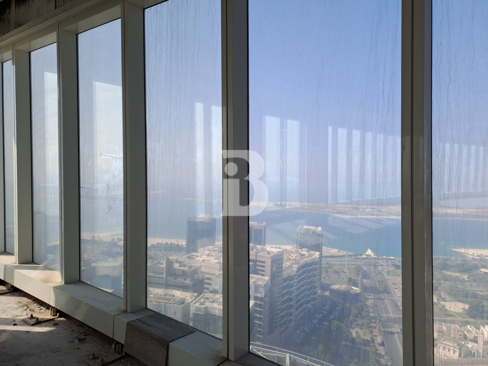 HIGH FLOOR | SHELL &amp; CORE OFFICE