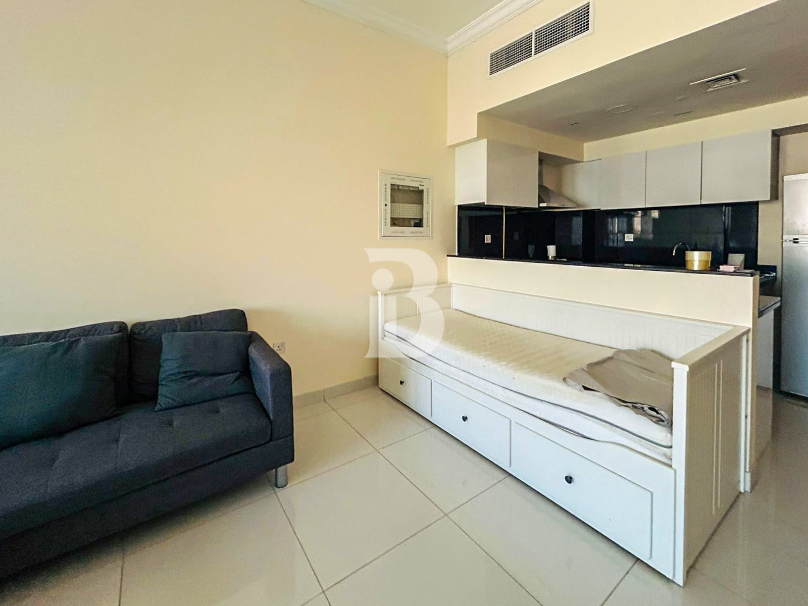 IDEAL STUDIO | FURNISHED | HIGH FLOOR | BURJ VIEW