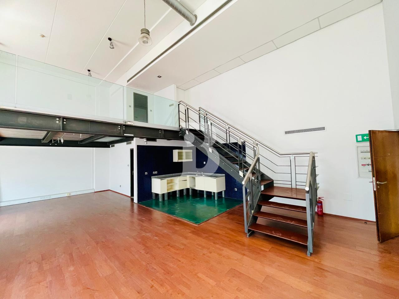 Fitted Duplex Office | Terrace | DDA License