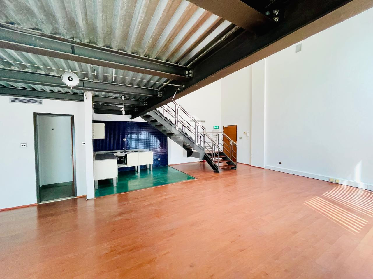 Fitted Duplex Office | Terrace | DDA License