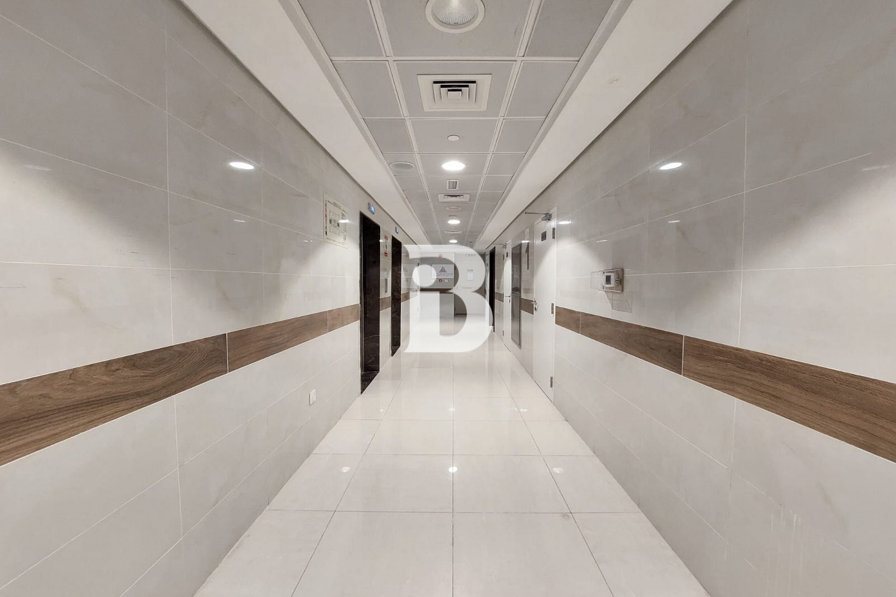 Modern | LOW-COST OFFICE BY AL WAHDA MALL