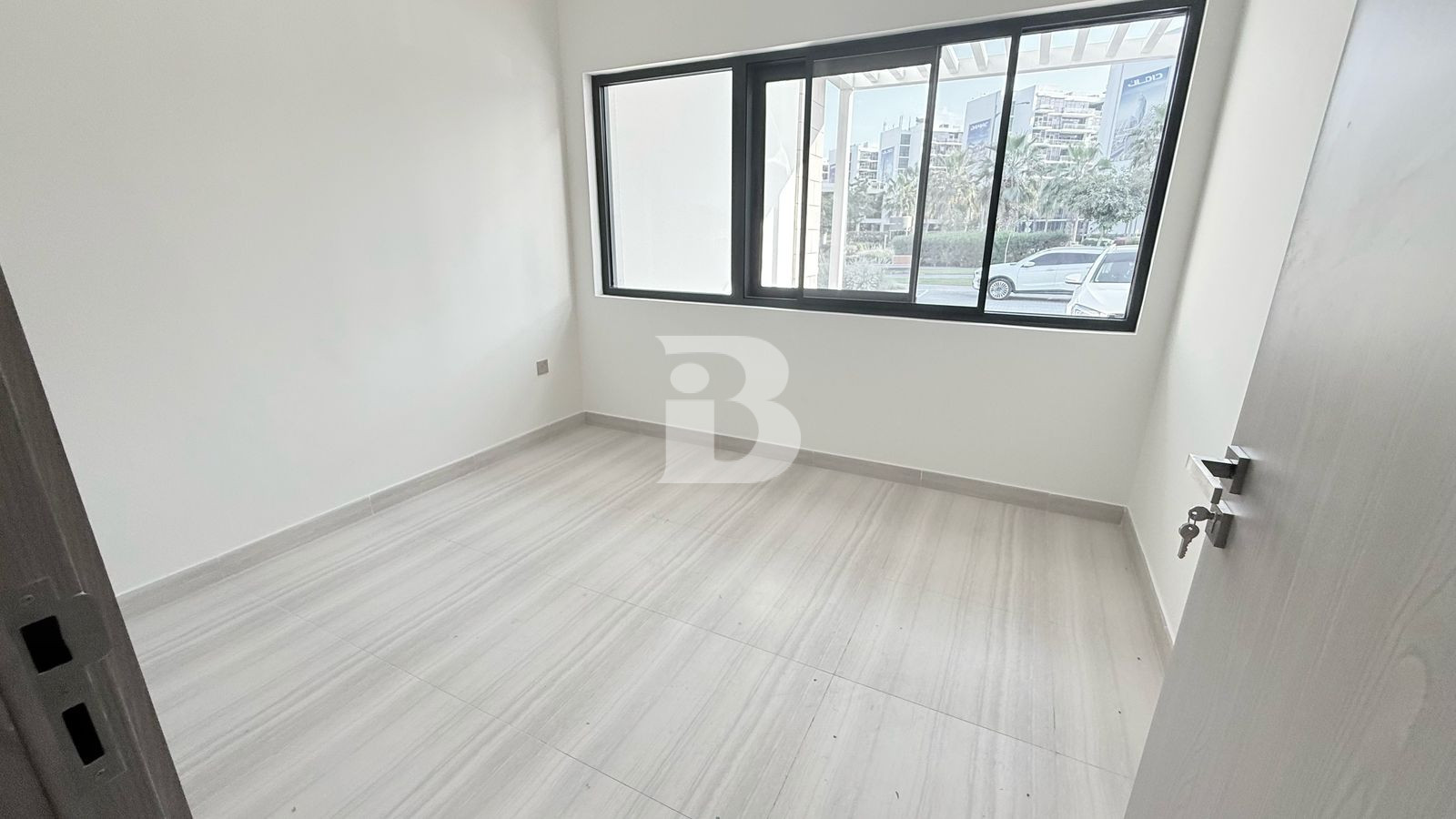 Single Row | Brand new | Tenanted