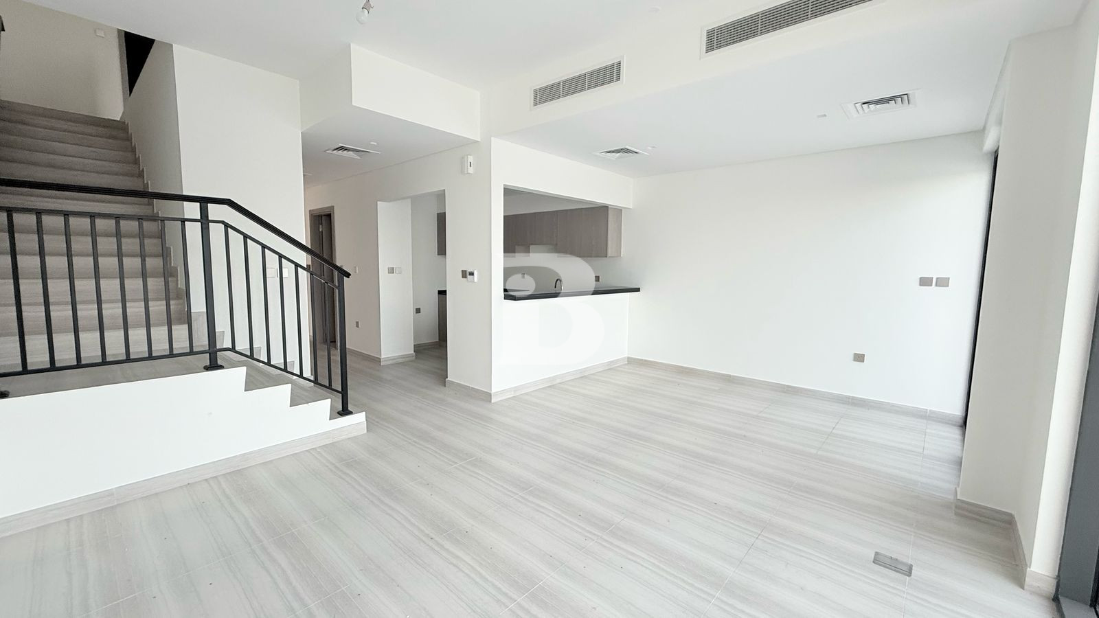 Single Row | Brand new | Tenanted