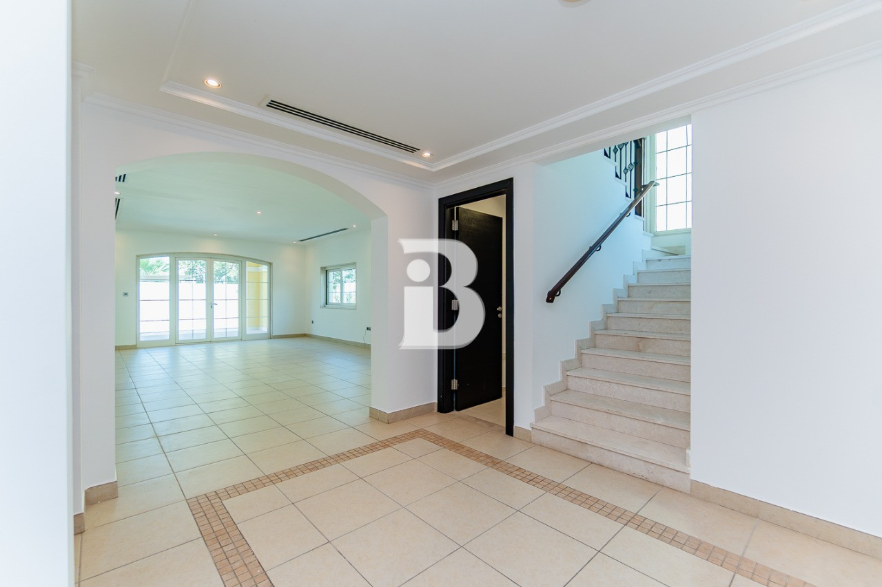 Spacious 3BR | Swimming pool | Vacant Soon