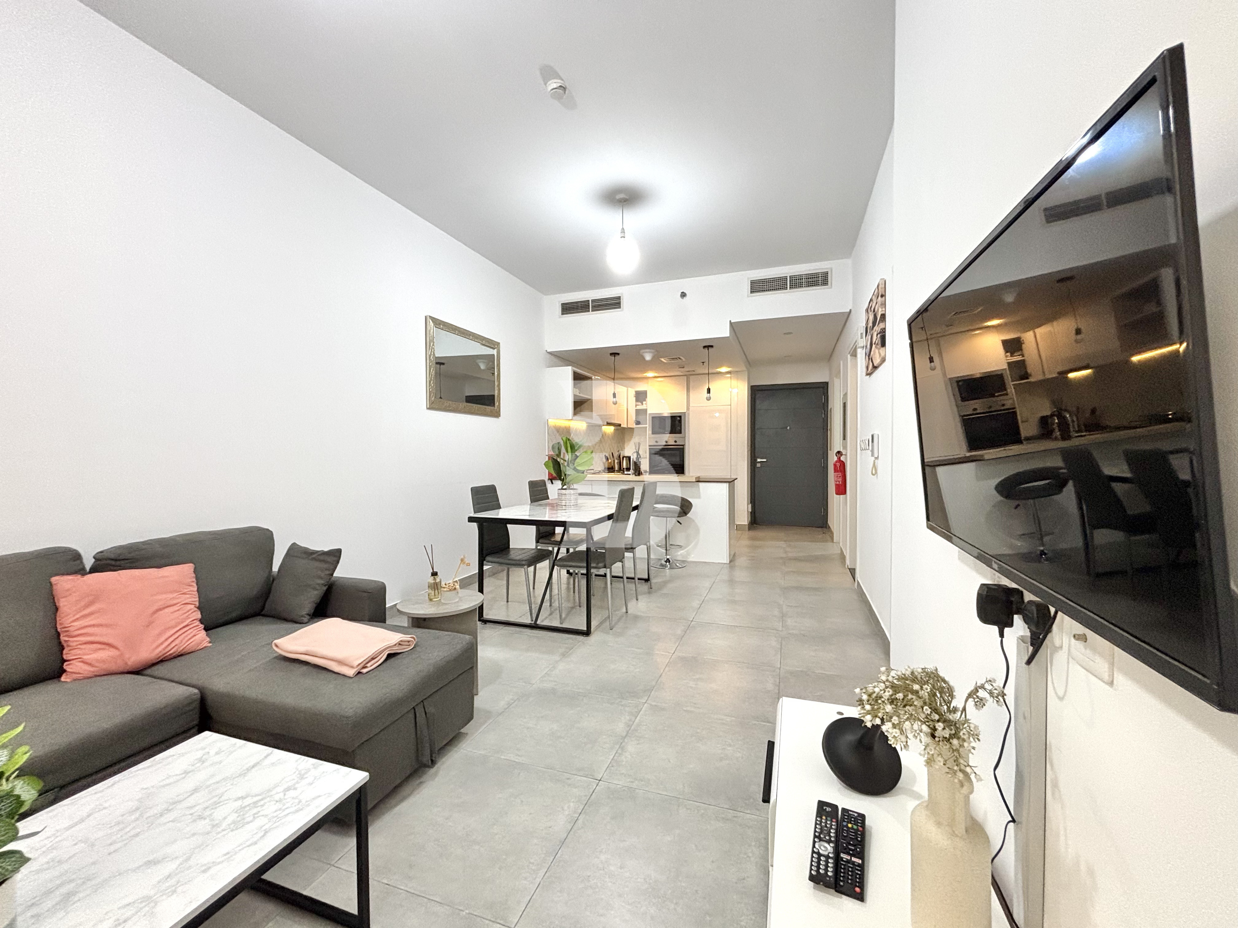 FULLY FURNISHED with MAID |VACANT |PRIME LOCATION