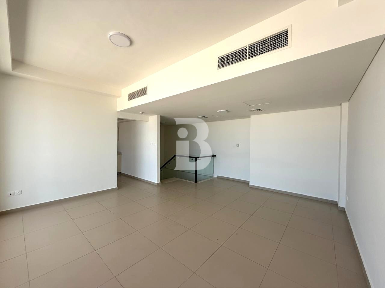Waterfront living | Beach Access | Chiller Free
