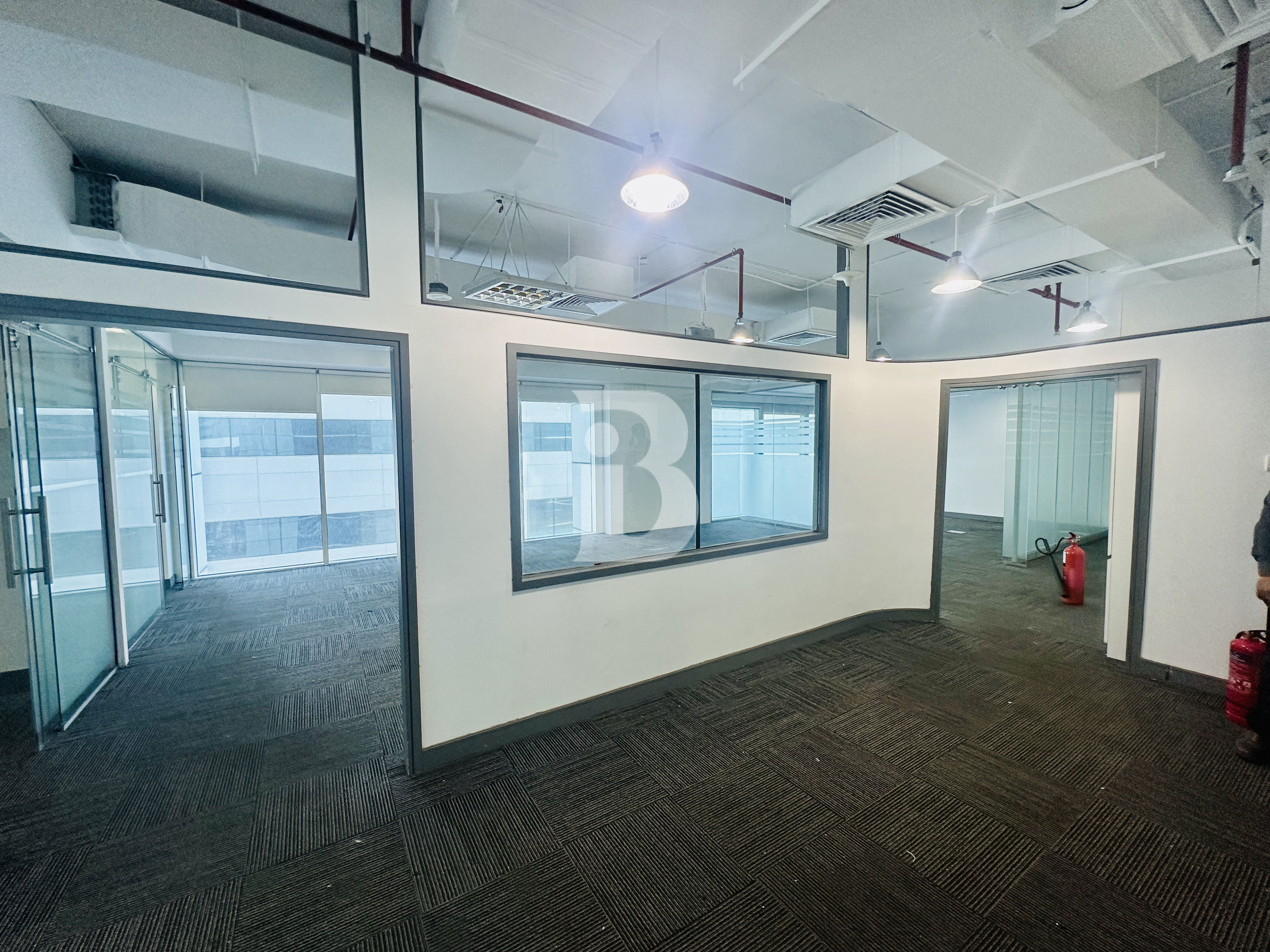 Fitted office I Prime Location I Near Metro