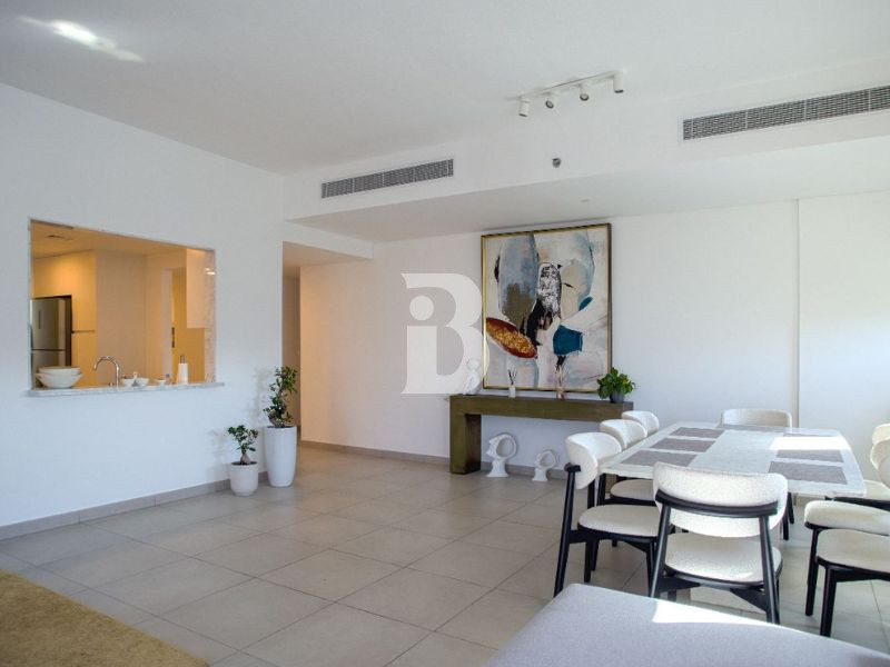 High-Floor Residence|Stunning Waterfront Views|MJL