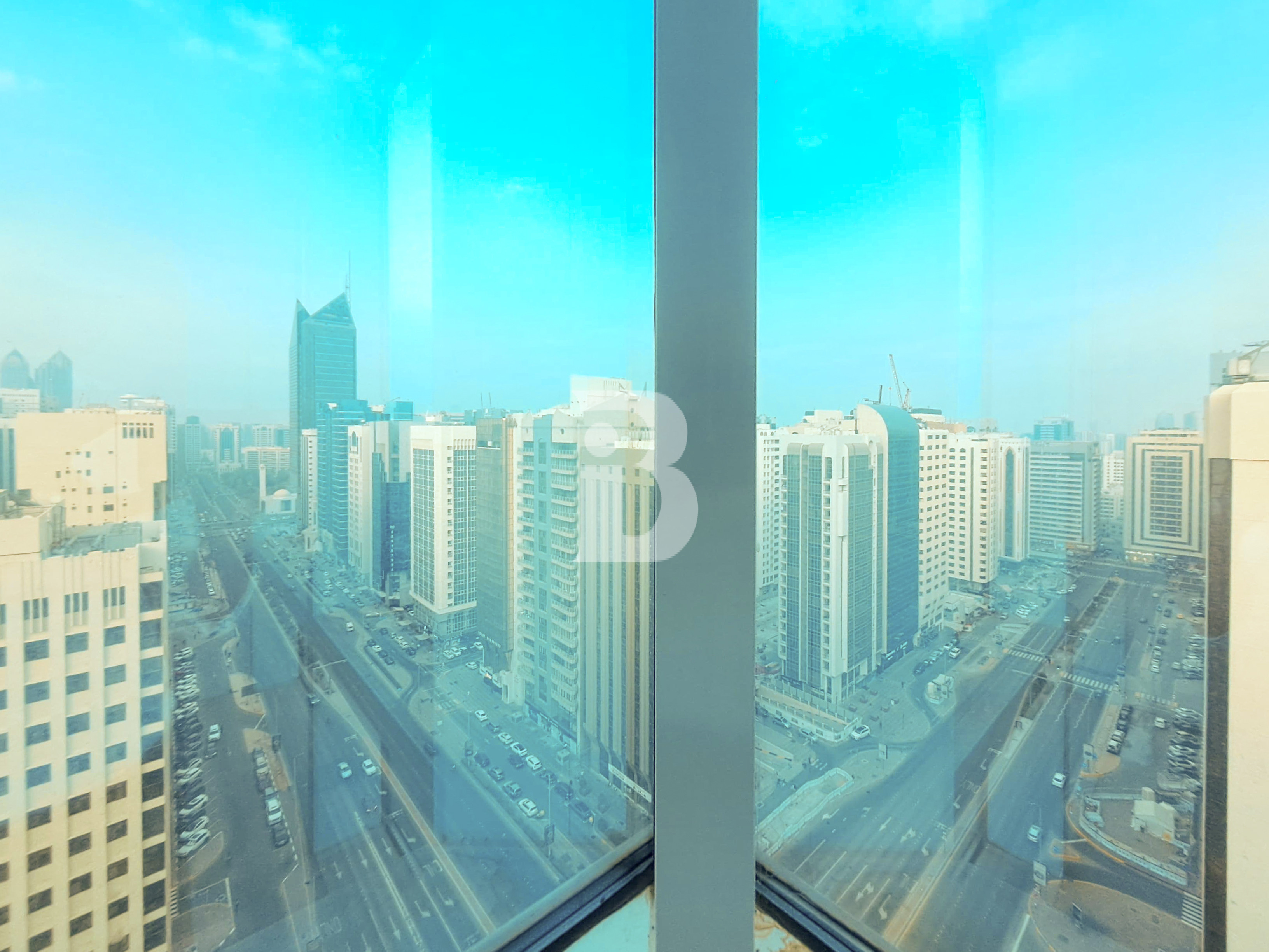 SPACIOUS | PENTHOUSE | PARTIAL CORNICHE VIEW