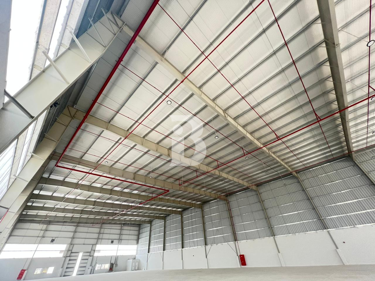 Only 55 psft 800 KW 55000 sqft Warehouse in DIC