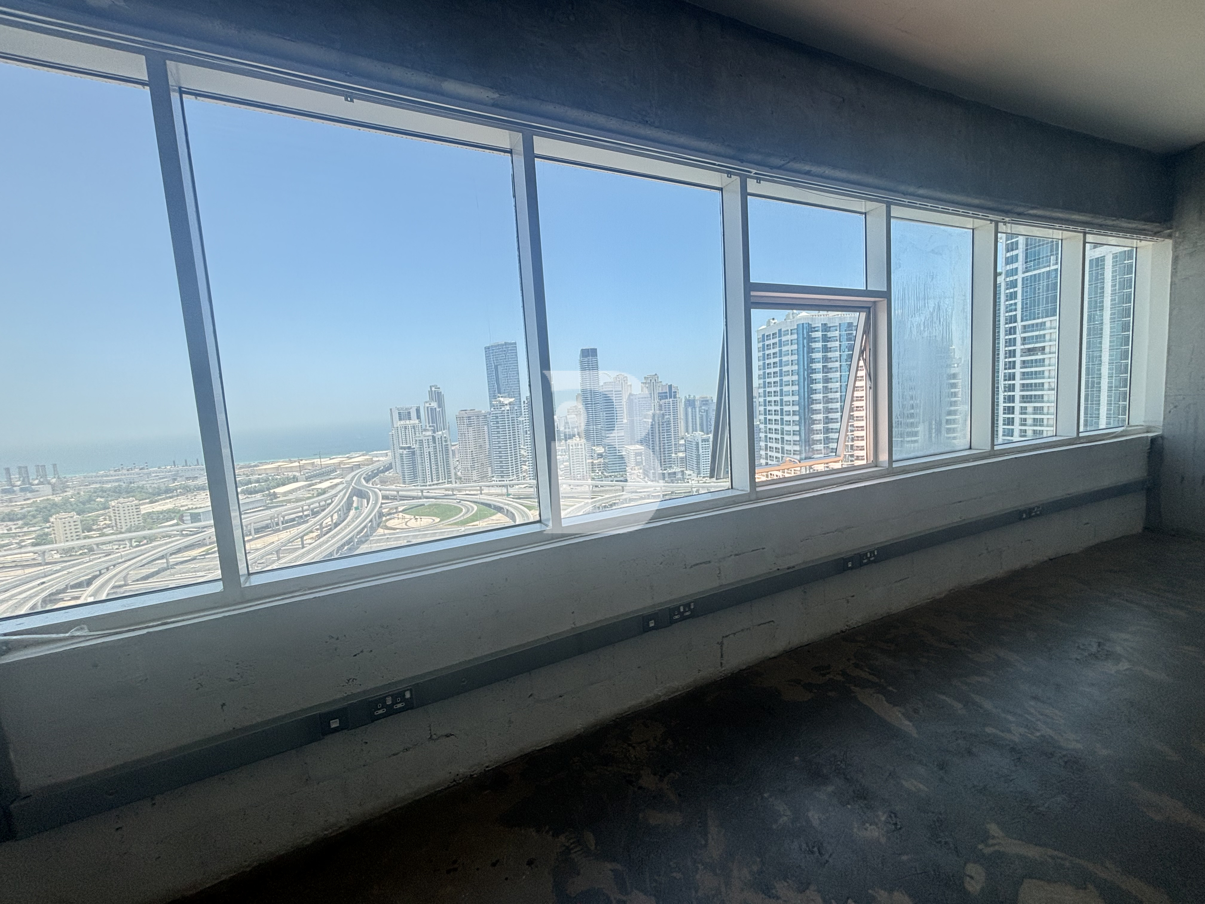 AMAZING VIEW | HIGH FLOOR | NEWLY BUILT