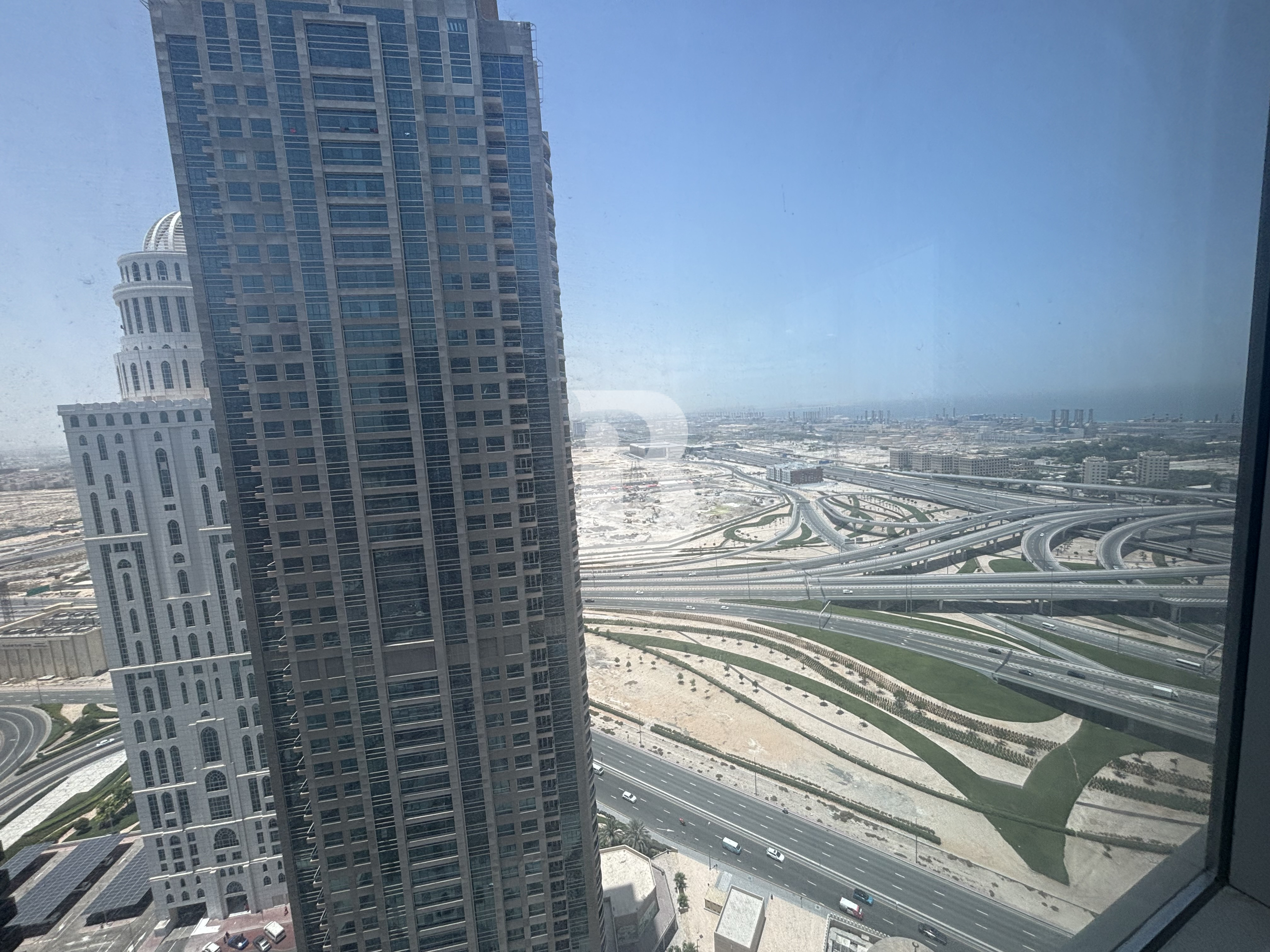 AMAZING VIEW | HIGH FLOOR | NEWLY BUILT