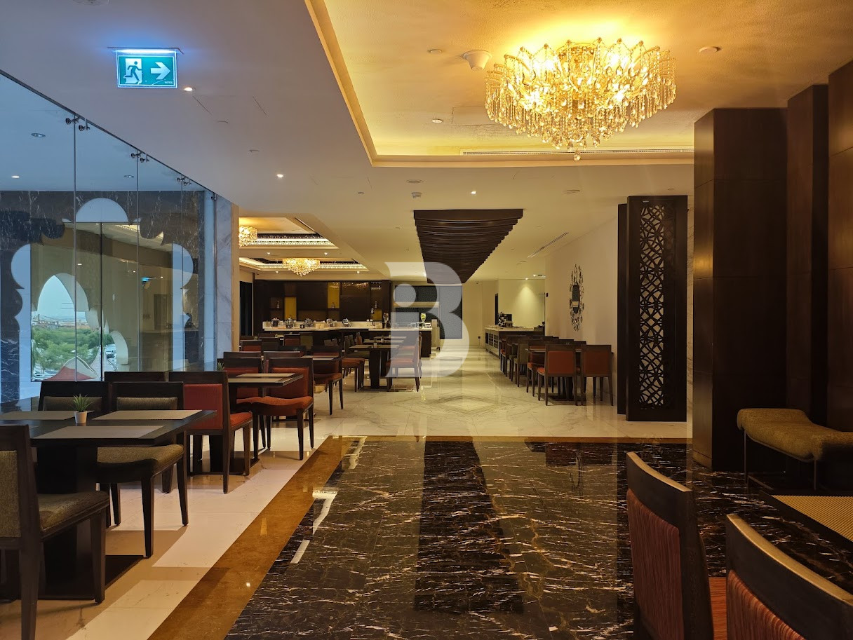 FINE DINING RESTAURANT | ICONIC CREEK VIEWS