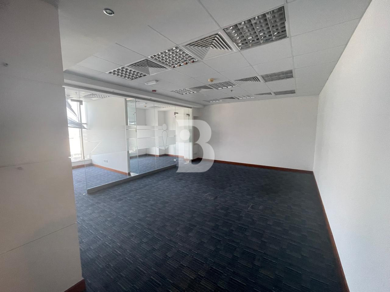 Prime Office | Stunning Views | DDA License