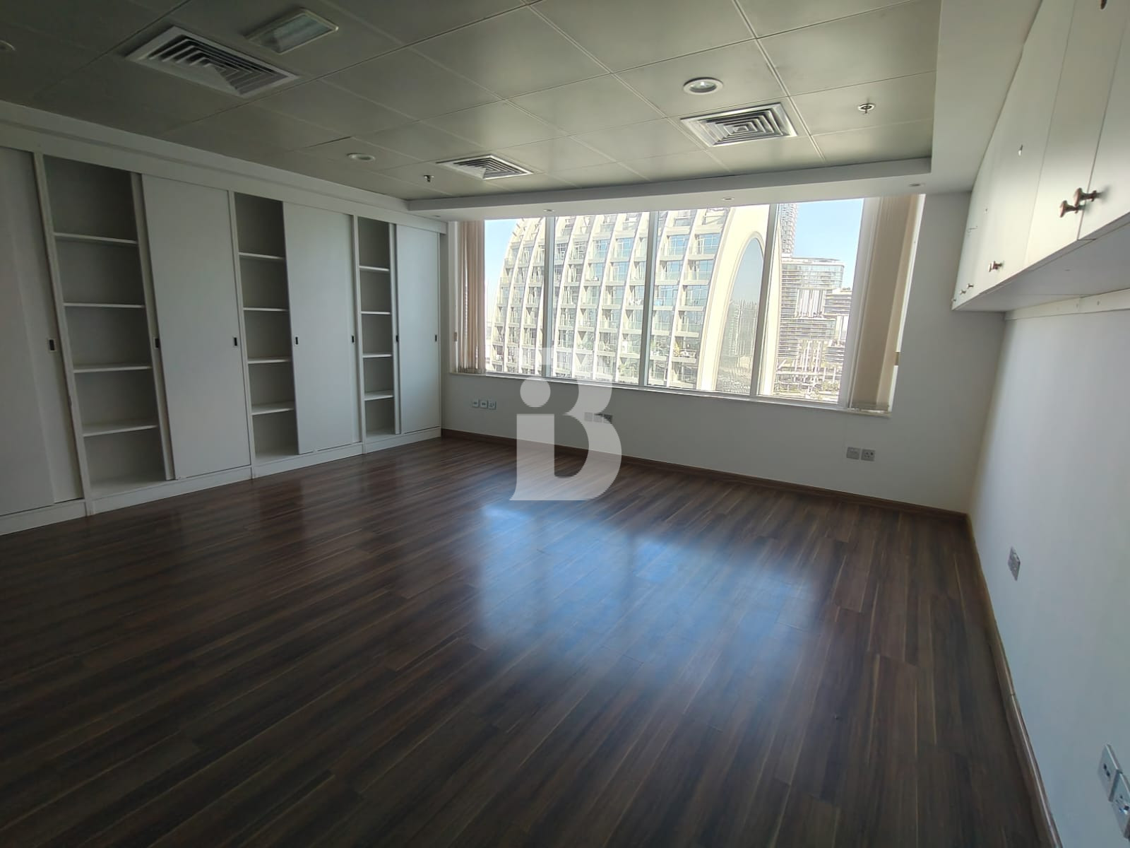 CANAL VIEW | HIGH FLOOR OFFICE | FULLY FURNISHED