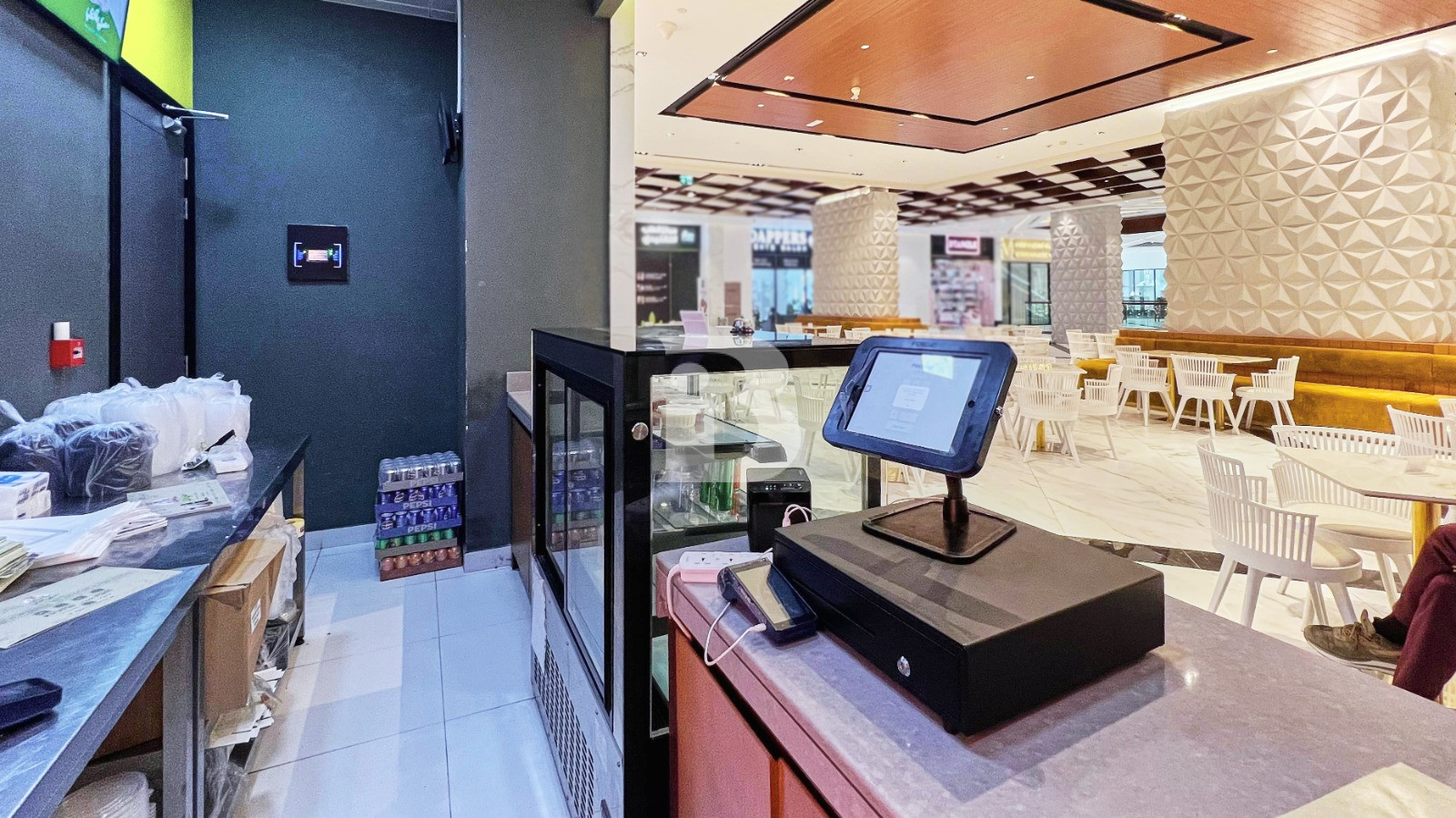 Road Facing | Food court | Multiple Sizes