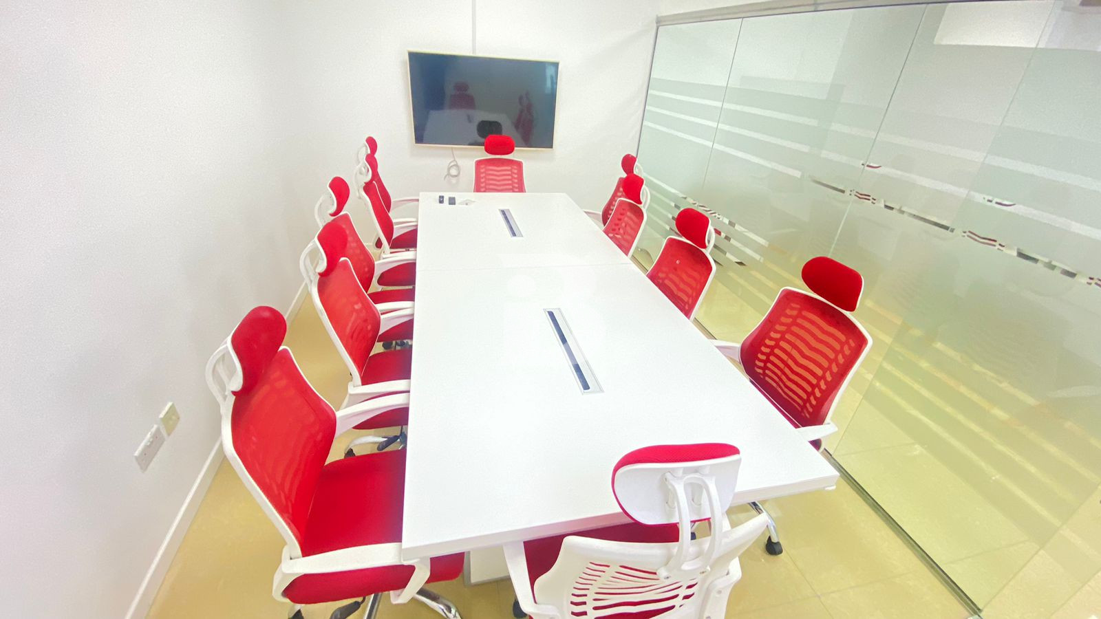 Vacant 10 July | Furnished | Canal View 3