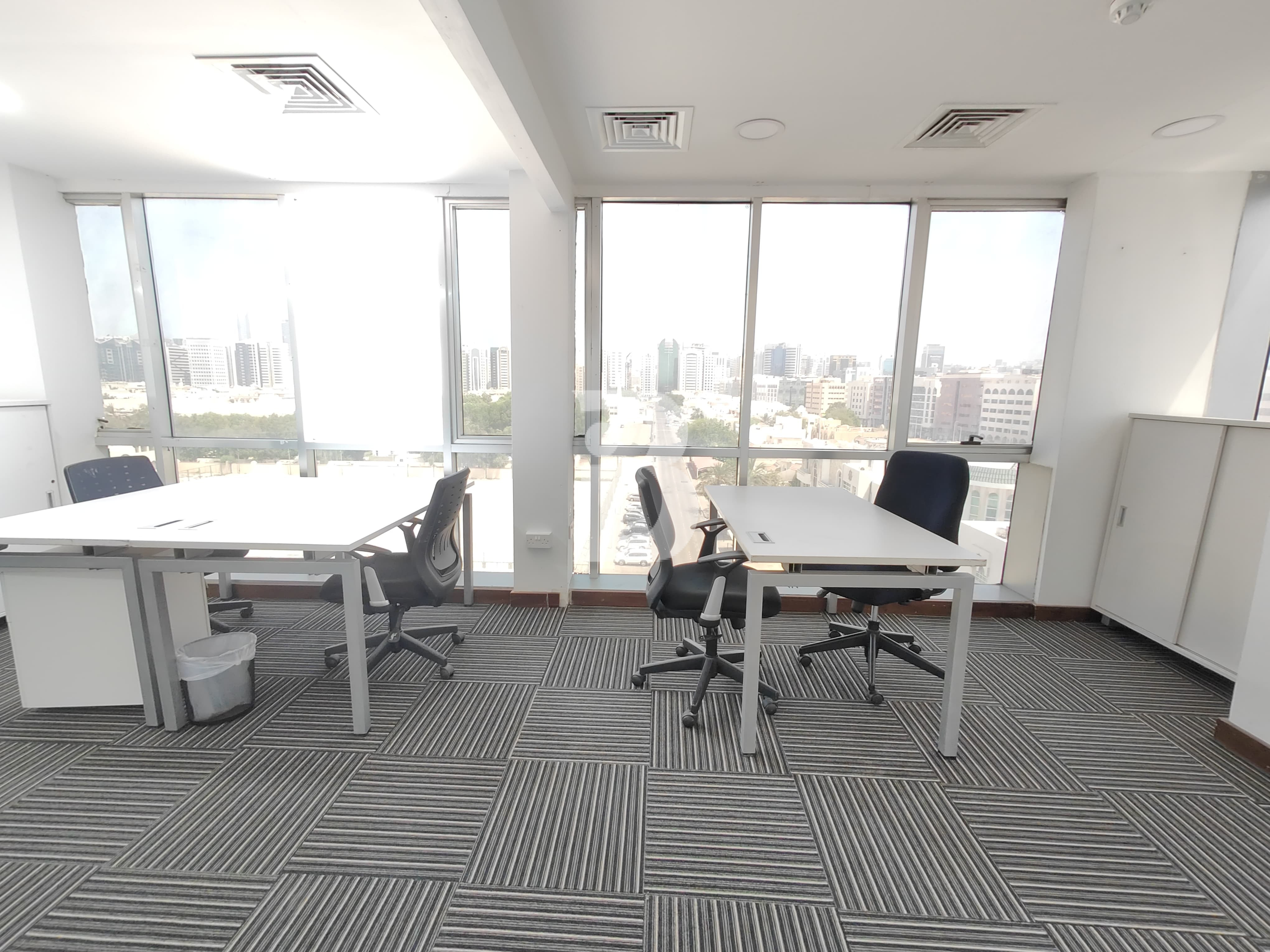 HIGH END FURNISHED OFFICE | FITTED | DEAL 3