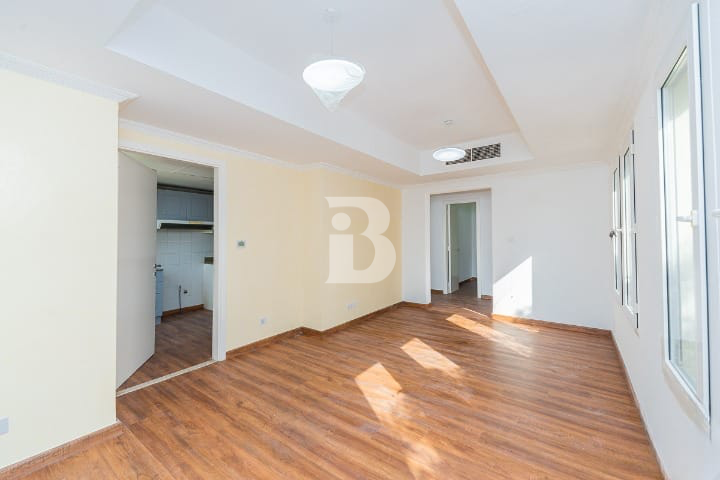 Spacious Villa |Study + Garden |Direct Lake View