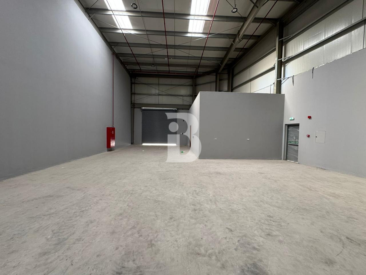 EASY ACCESS |WELL MAINTAINED |PERFECT FOR STORAGE