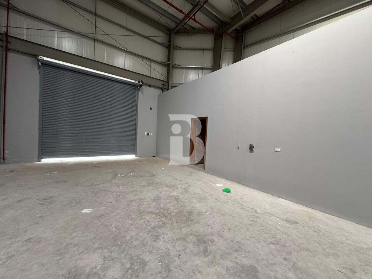 EASY ACCESS |WELL MAINTAINED |PERFECT FOR STORAGE